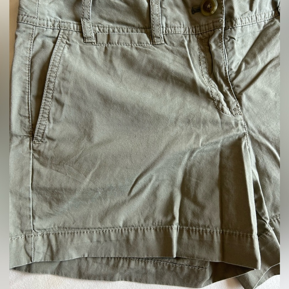 LOFT Ann Taylor Shorts - Picture 5 of 5